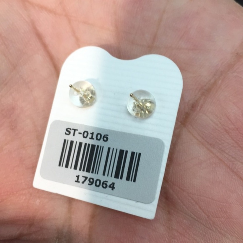 14k Yellow 4mm Princess Basket CZ Stud Earrings - Picture 4 of 6